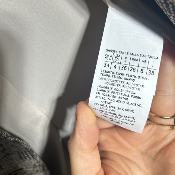 Max Mara Blazer made in Italy. Taupe. - Picture 3 of 3